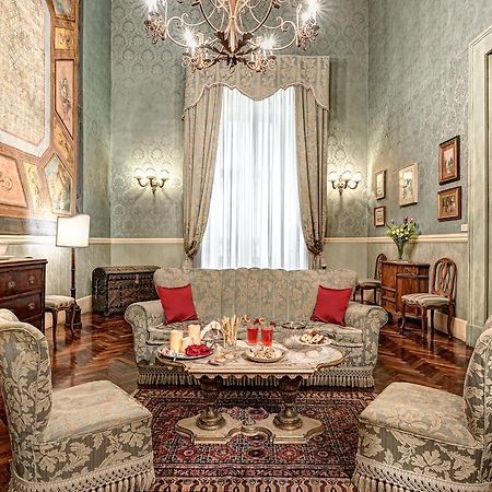 Arthouse Lady Marys Tribunali Luxury Suite Neapol Exteriér fotografie