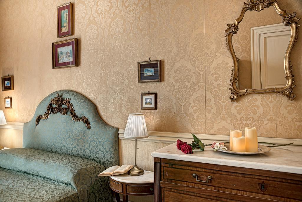 Arthouse Lady Marys Tribunali Luxury Suite Neapol Exteriér fotografie