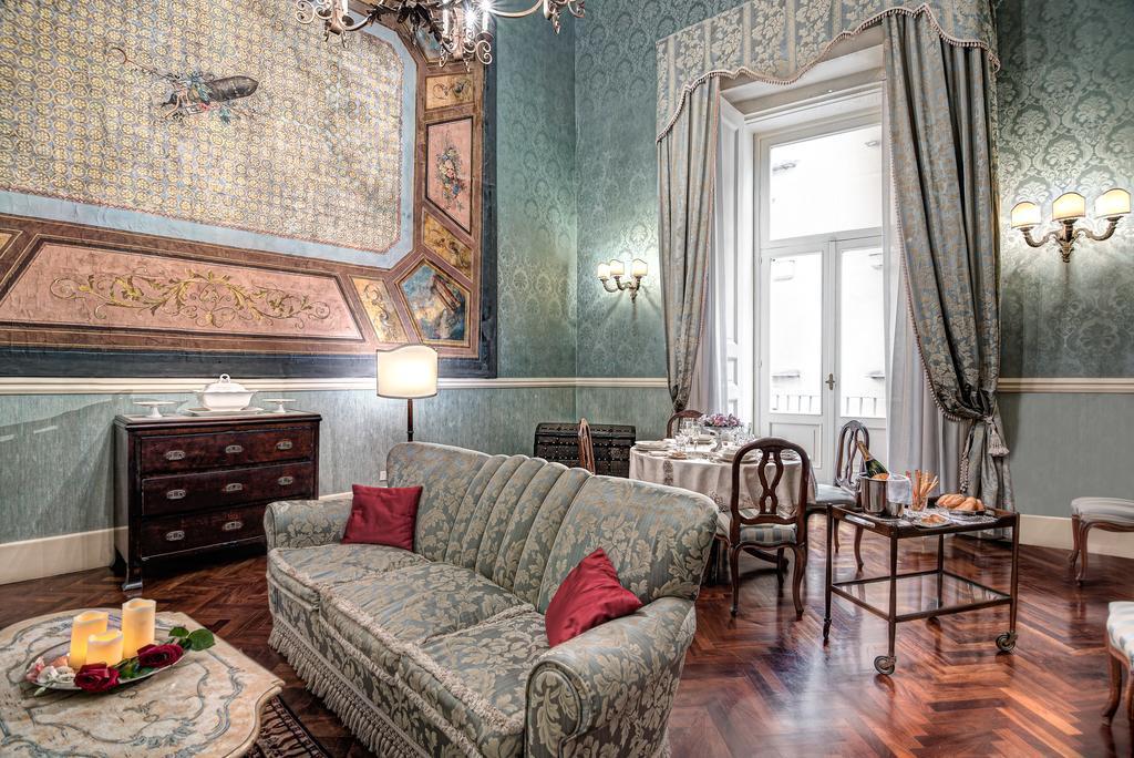 Arthouse Lady Marys Tribunali Luxury Suite Neapol Exteriér fotografie