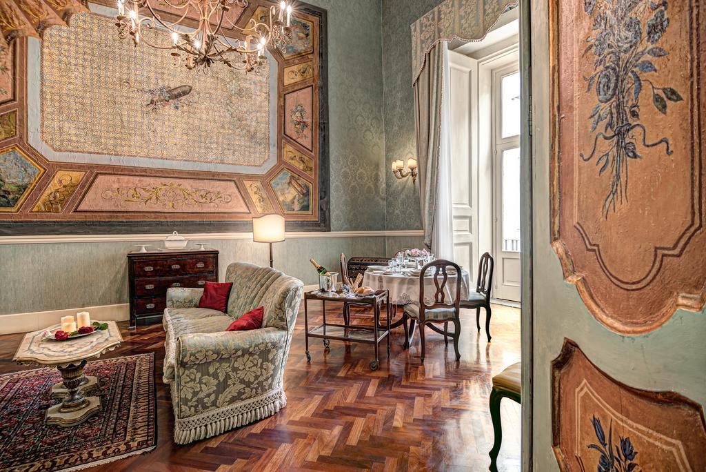 Arthouse Lady Marys Tribunali Luxury Suite Neapol Exteriér fotografie